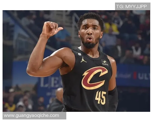 多诺万：从天才少年到美国足球传奇的成长之路